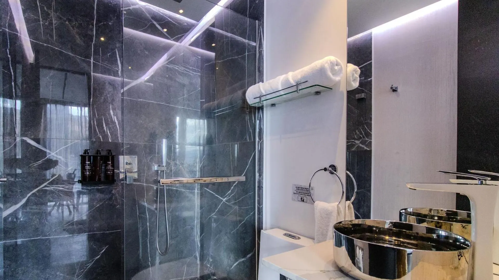 Haven A Design Hotel Medellín 4*,  Colombia