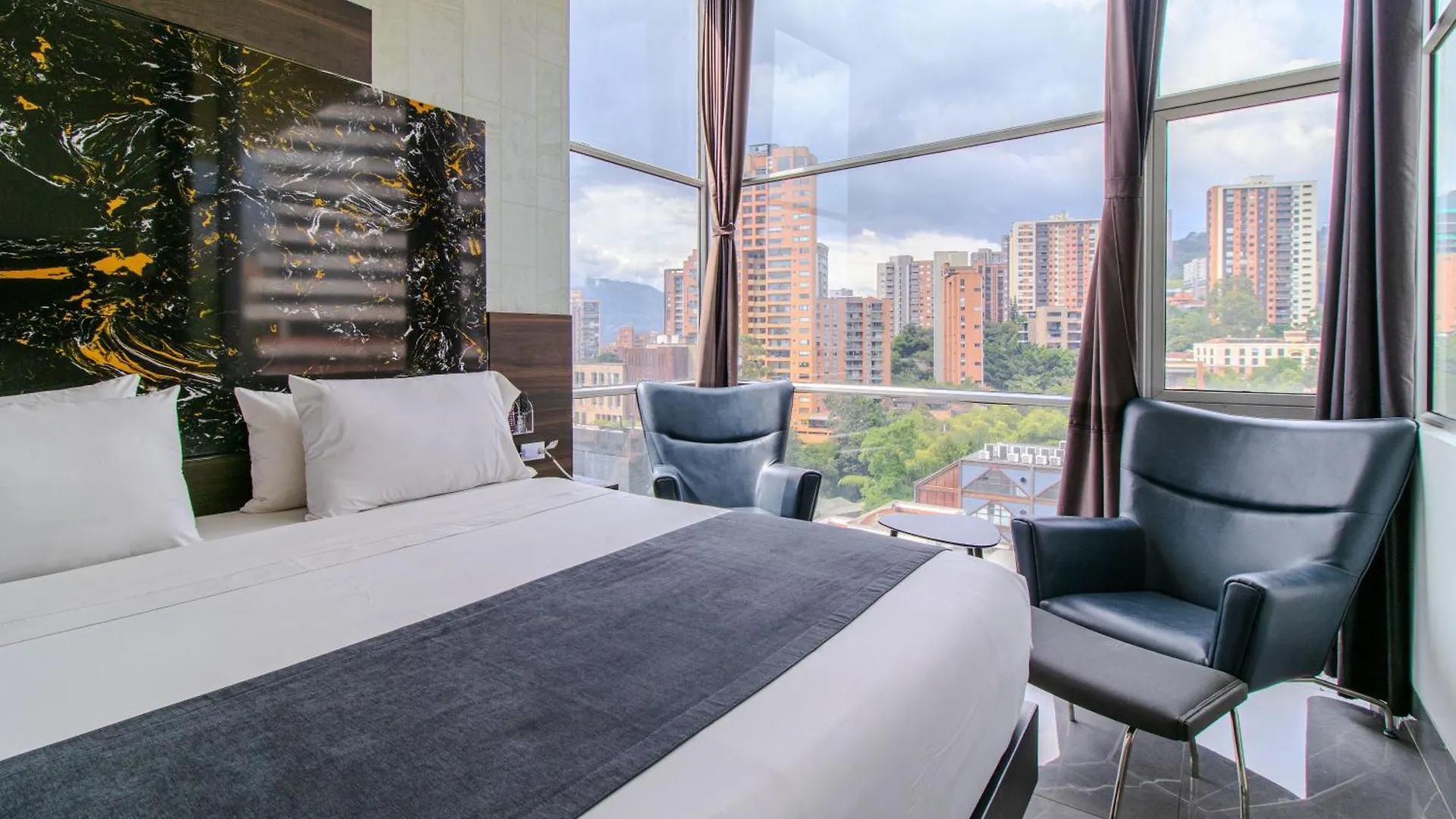 Haven A Design Hotel Medellín 4*,