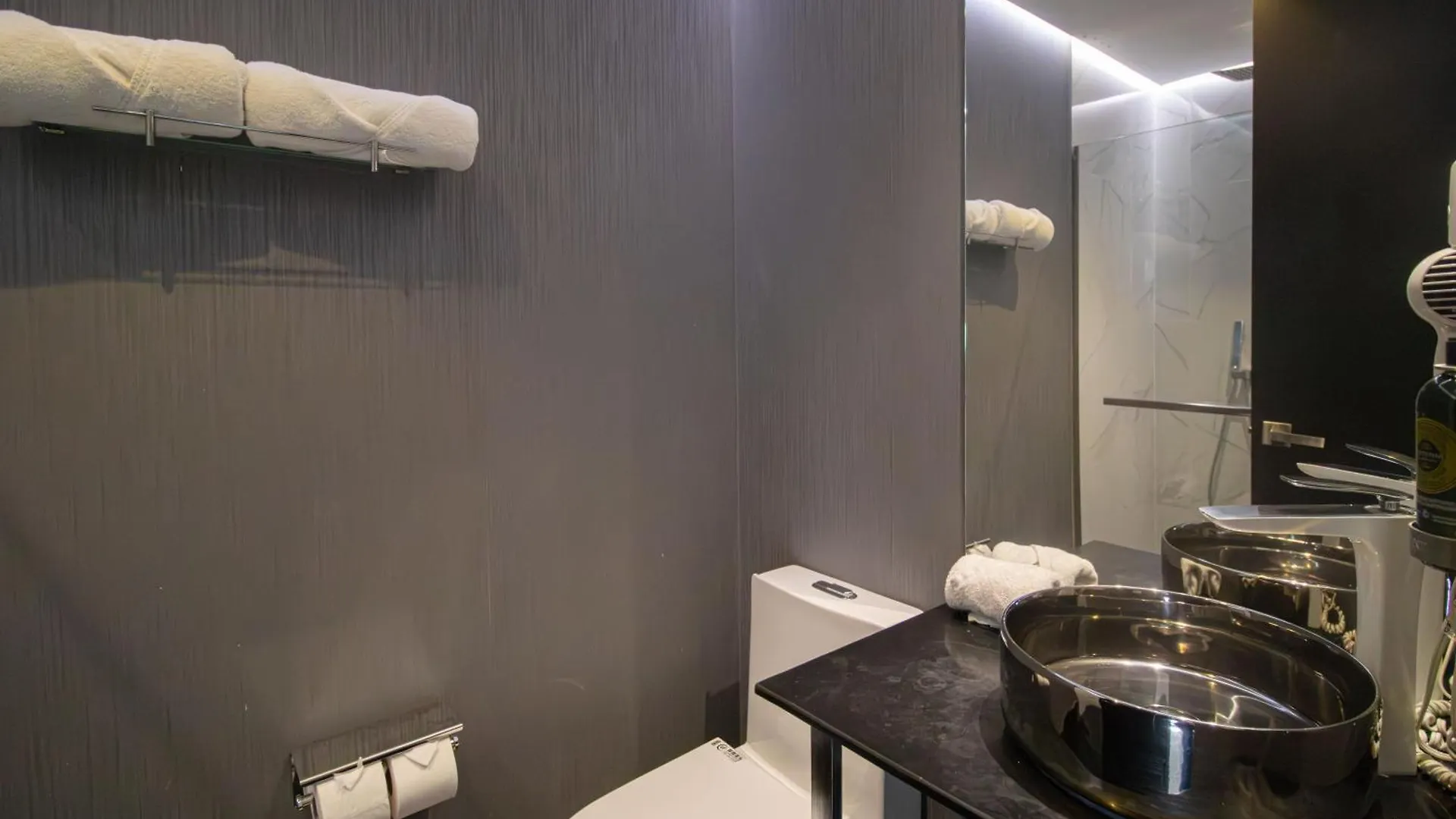 מדיין Haven A Design Hotel